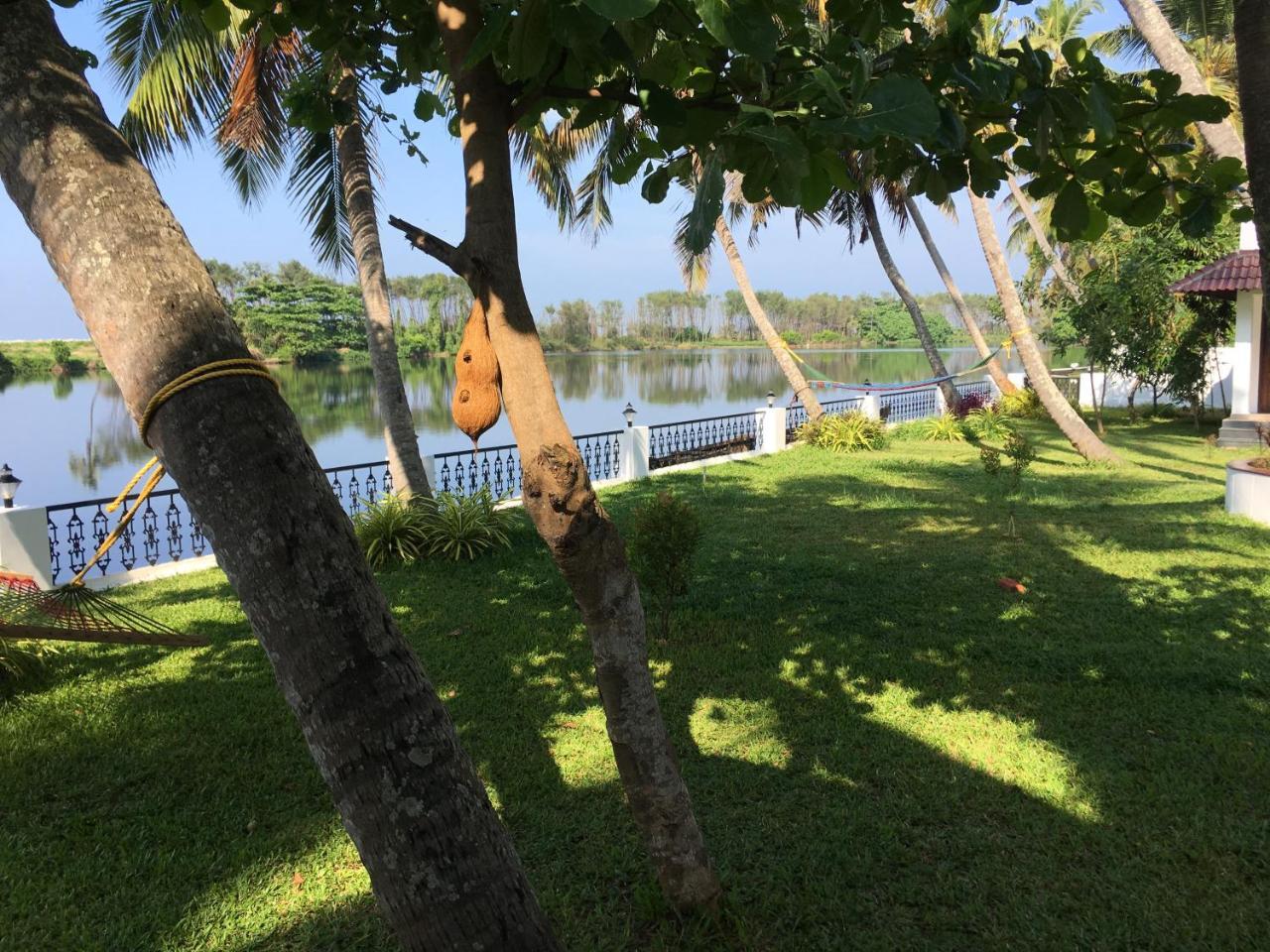 Voye Homes Majestic Retreat Resort Varkala Paravur Bagian luar foto